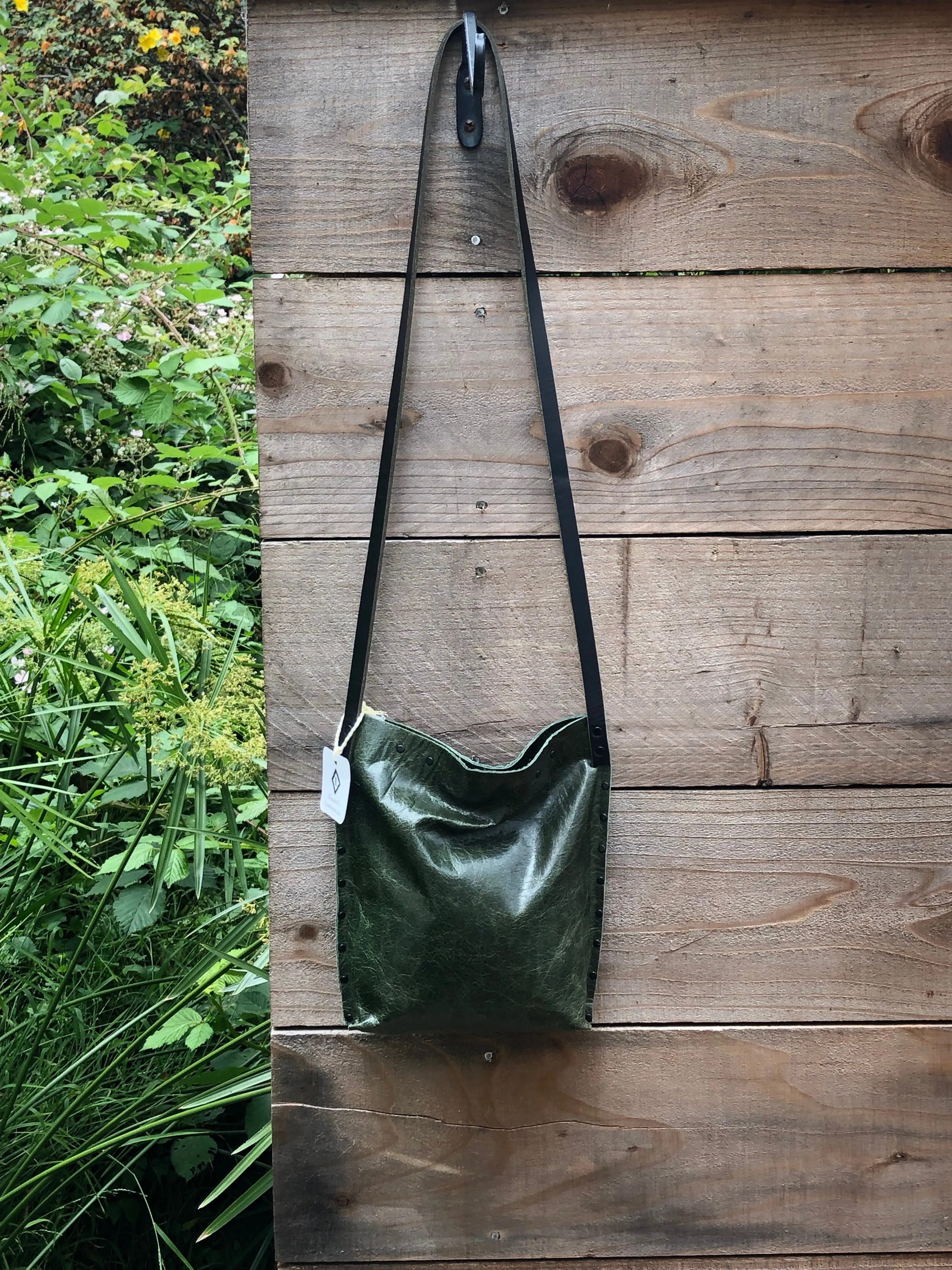 Green Urban Crossbody, Medium